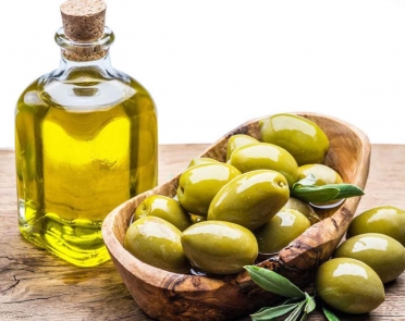 خواص روغن زیتون برای پوست
